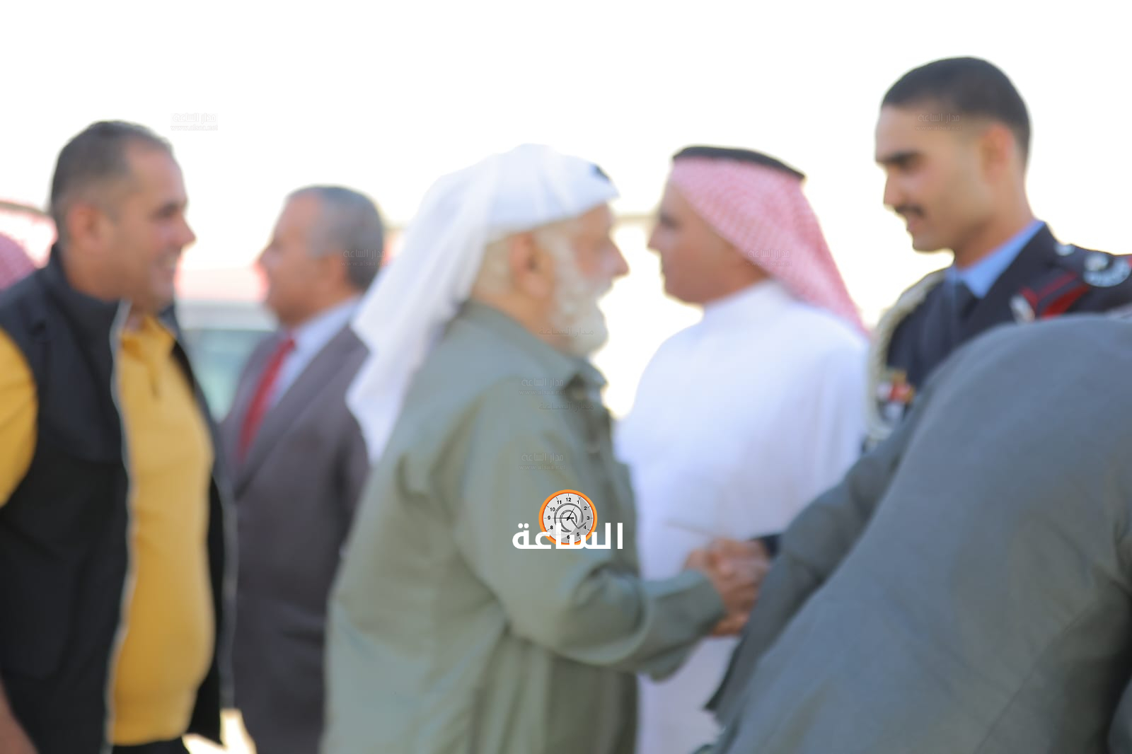 Madar Al-Saa Images 0.1956970131363337