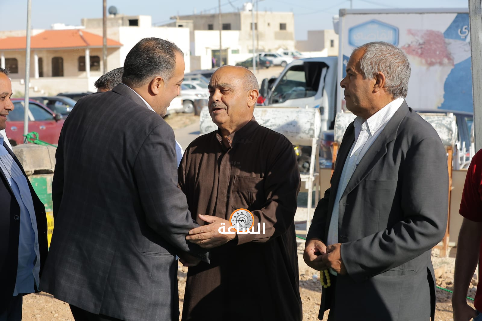 Madar Al-Saa Images 0.5491398313639158
