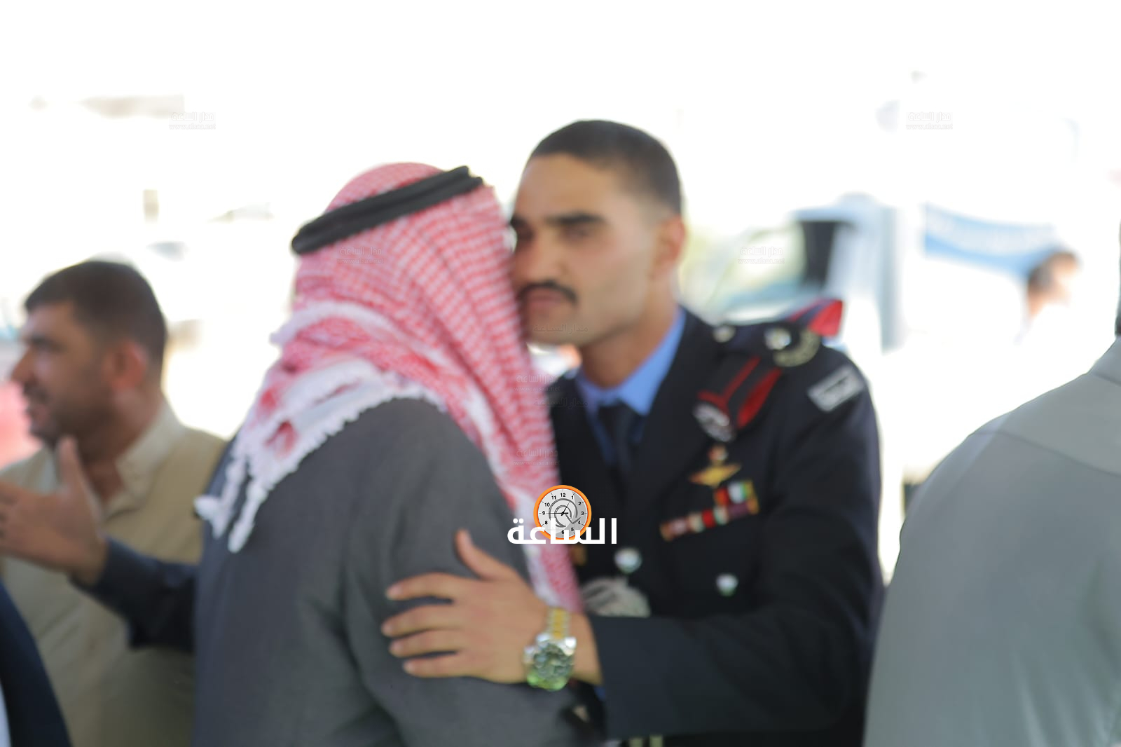 Madar Al-Saa Images 0.3608037960177515