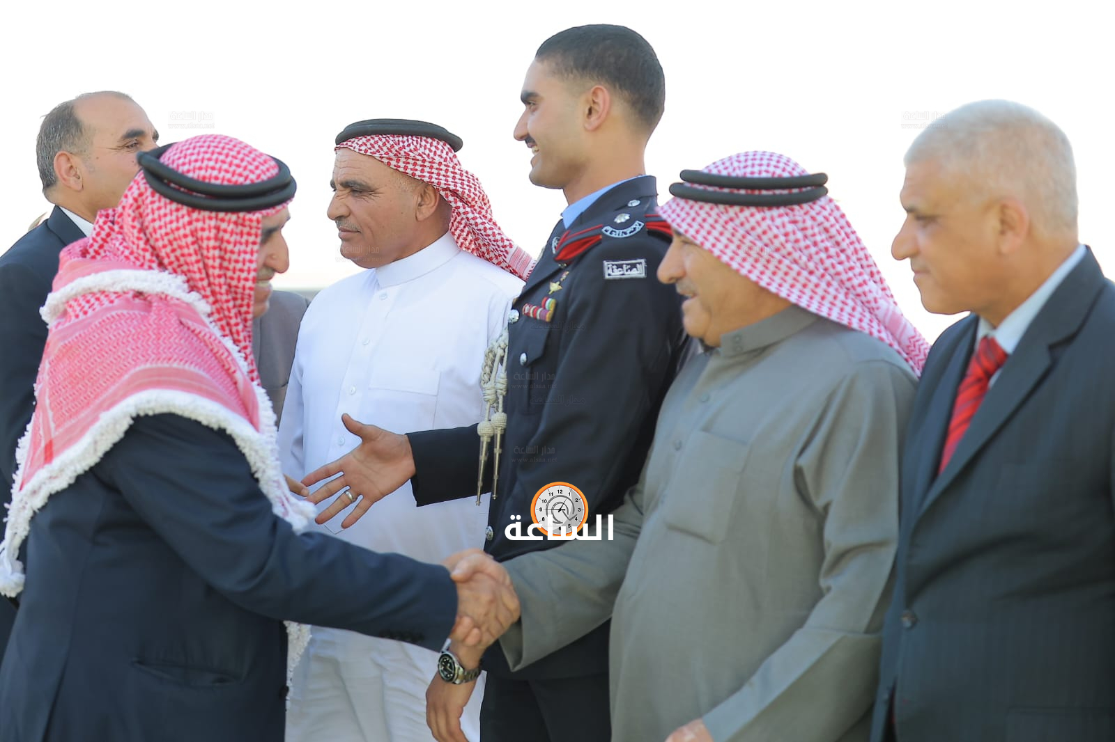 Madar Al-Saa Images 0.9398347504820668