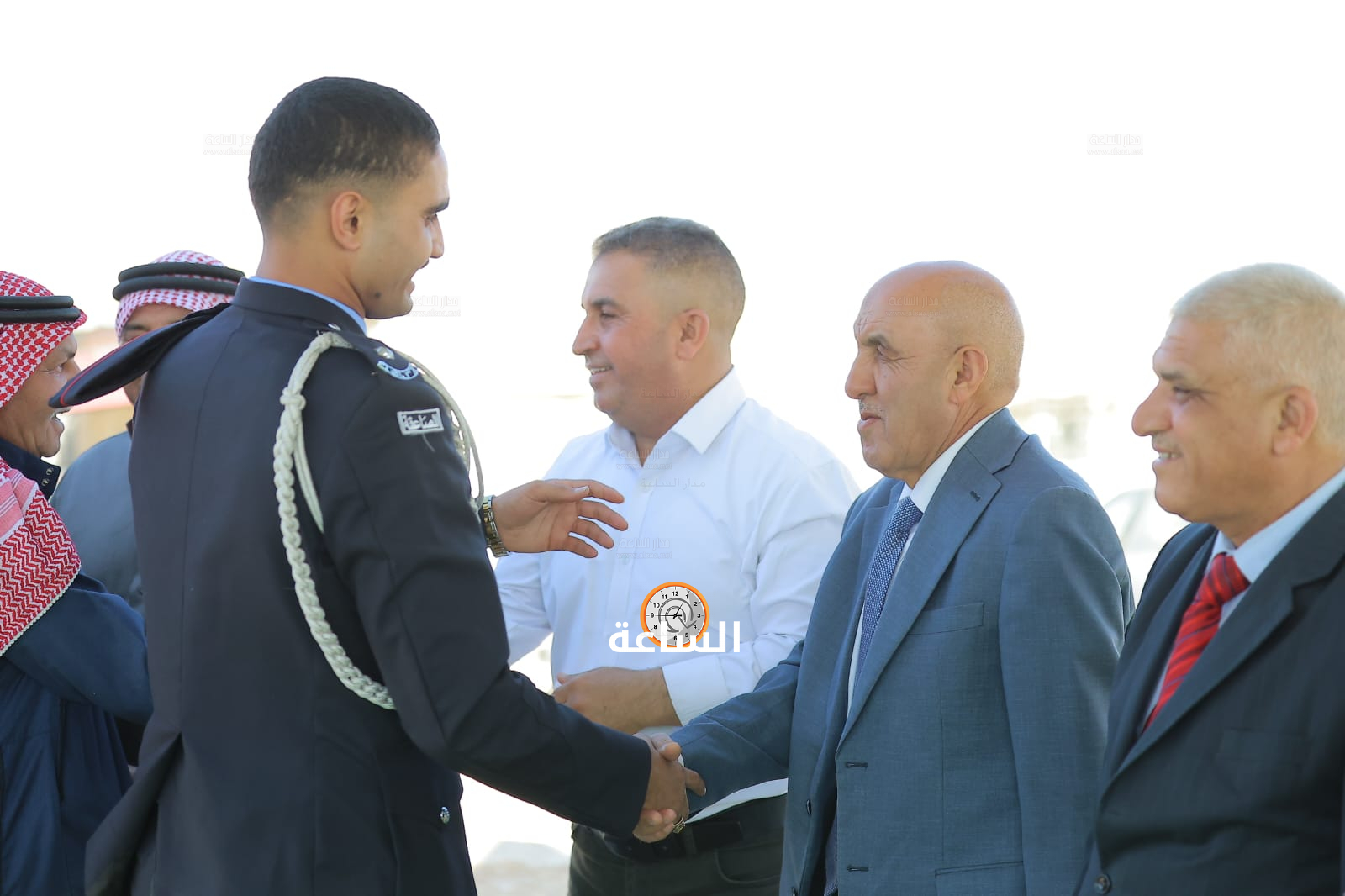 Madar Al-Saa Images 0.5351643575330552