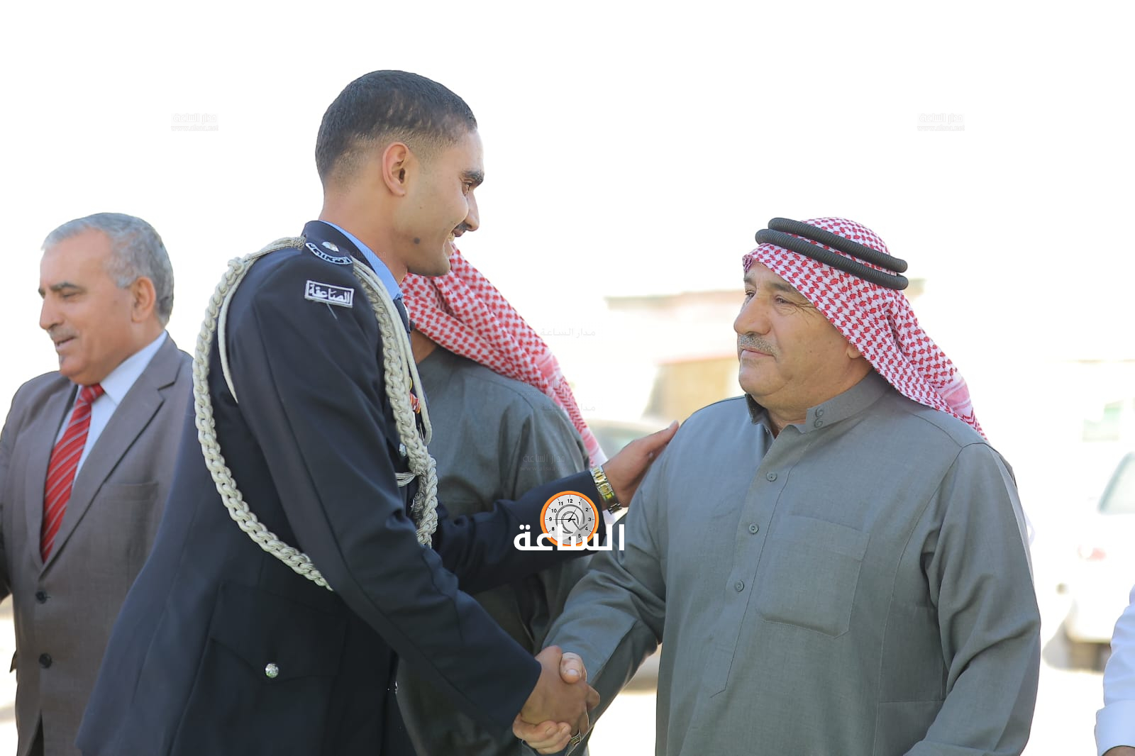Madar Al-Saa Images 0.35599454171612555