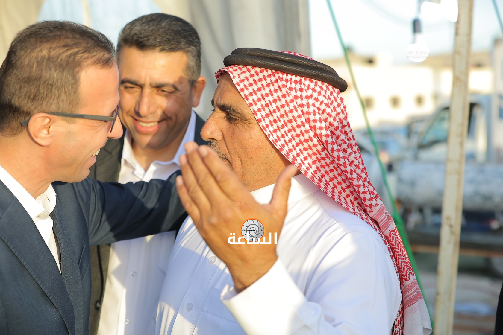 Madar Al-Saa Images 0.846102381589439