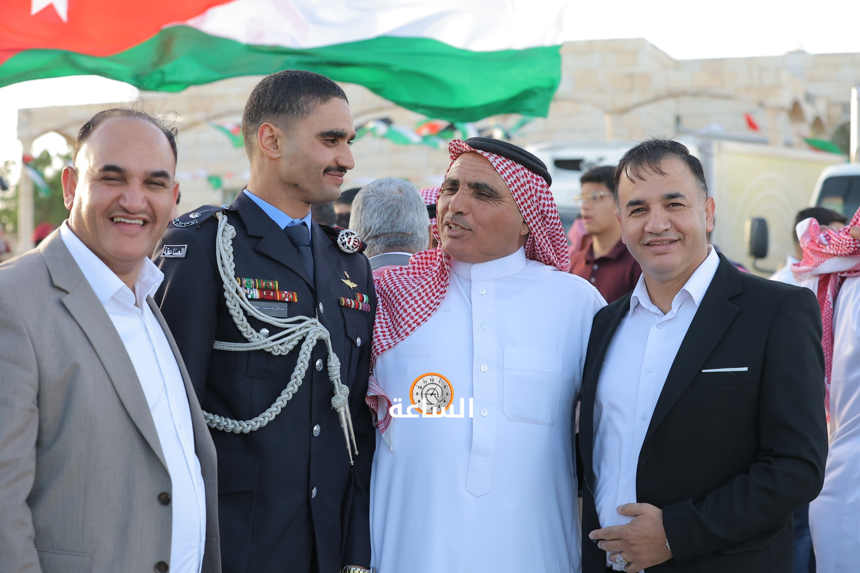 Madar Al-Saa Images 0.009939552483612113