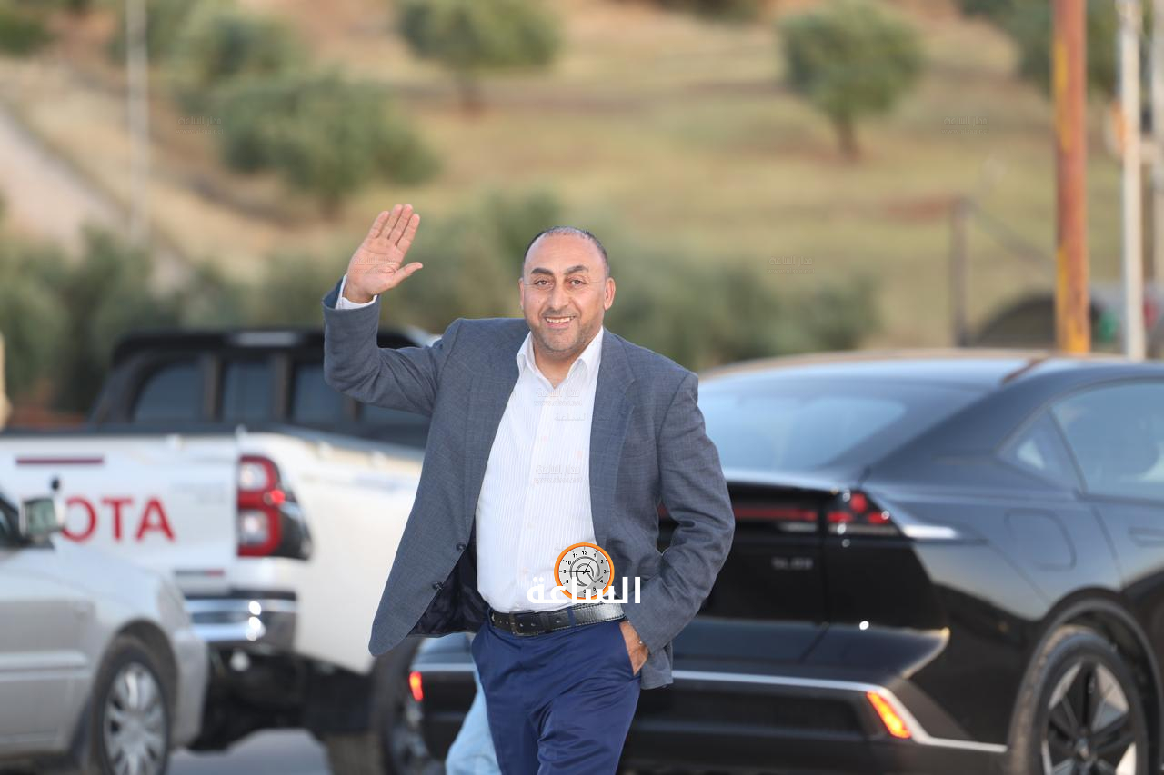 Madar Al-Saa Images 0.99867135581494
