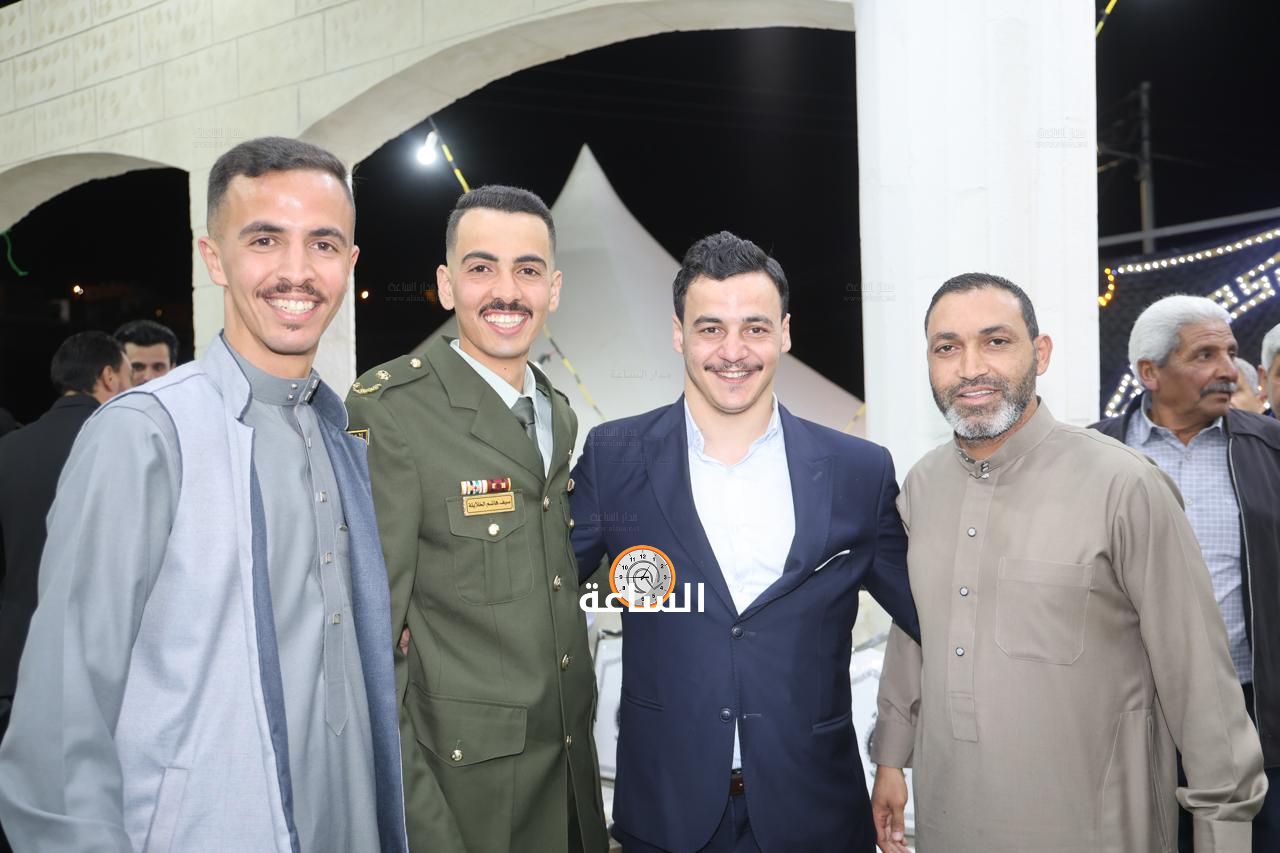 Madar Al-Saa Images 0.436863863230876