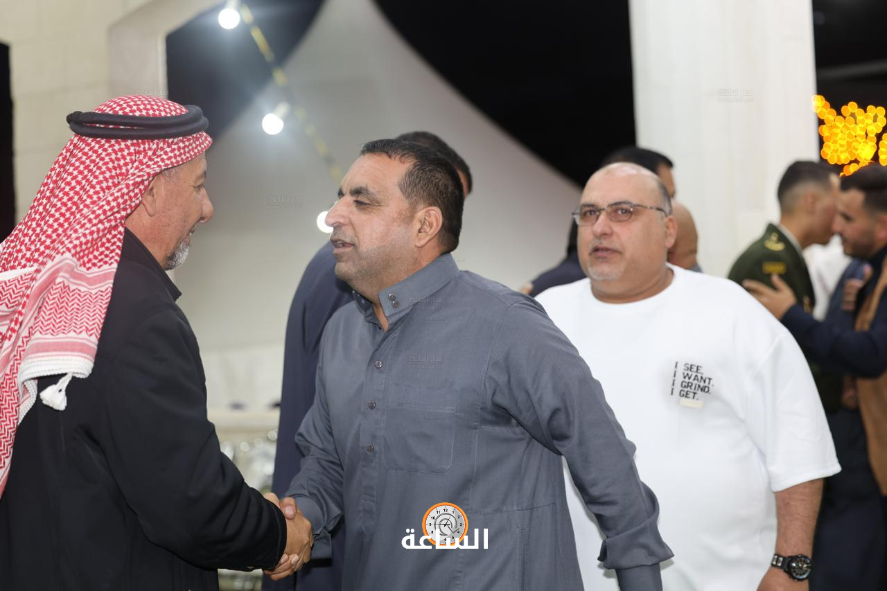 Madar Al-Saa Images 0.15616876607805807