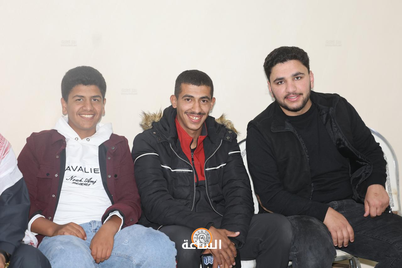 Madar Al-Saa Images 0.4310455570674856