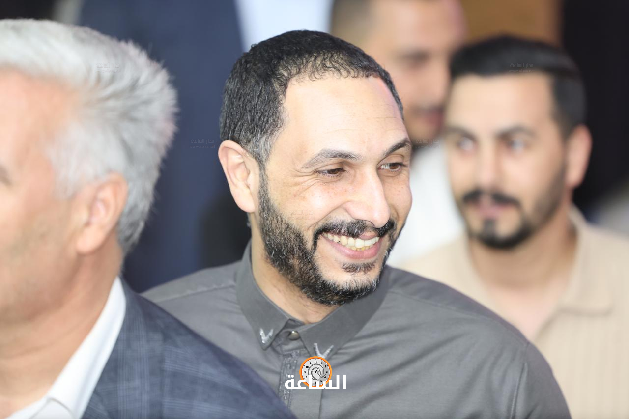 Madar Al-Saa Images 0.8769038532404092
