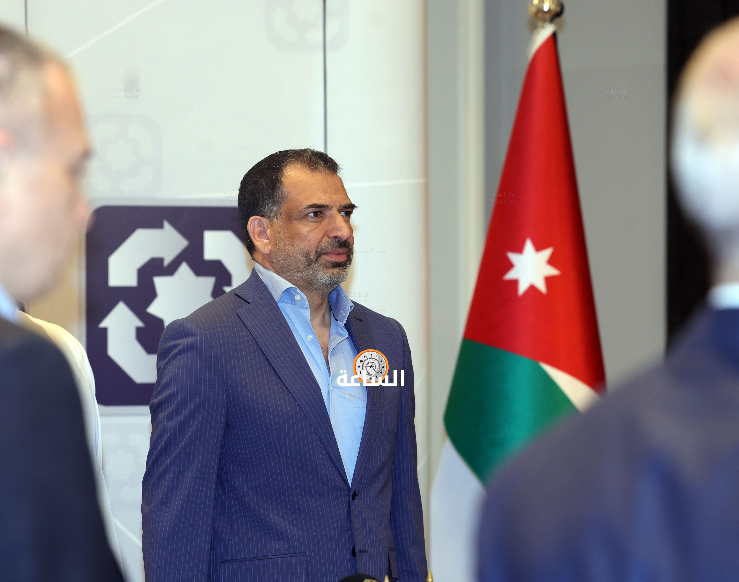 Madar Al-Saa Images 0.8599350466448368