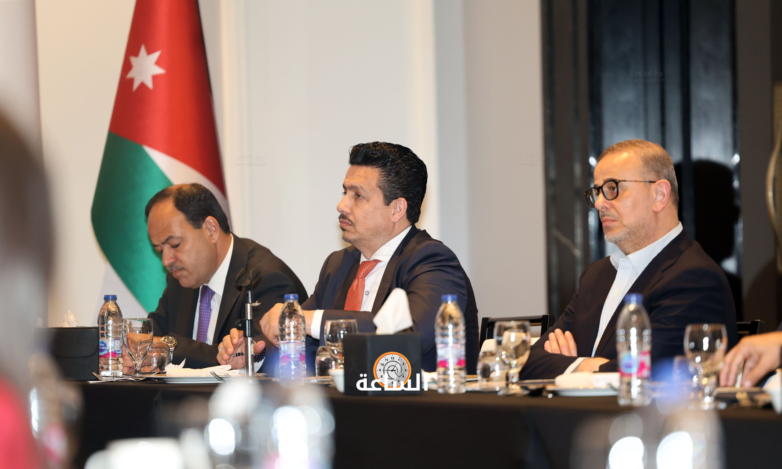 Madar Al-Saa Images 0.8352917967554101