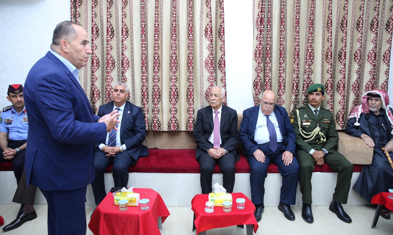 Madar Al-Saa Images 0.1362161843517965