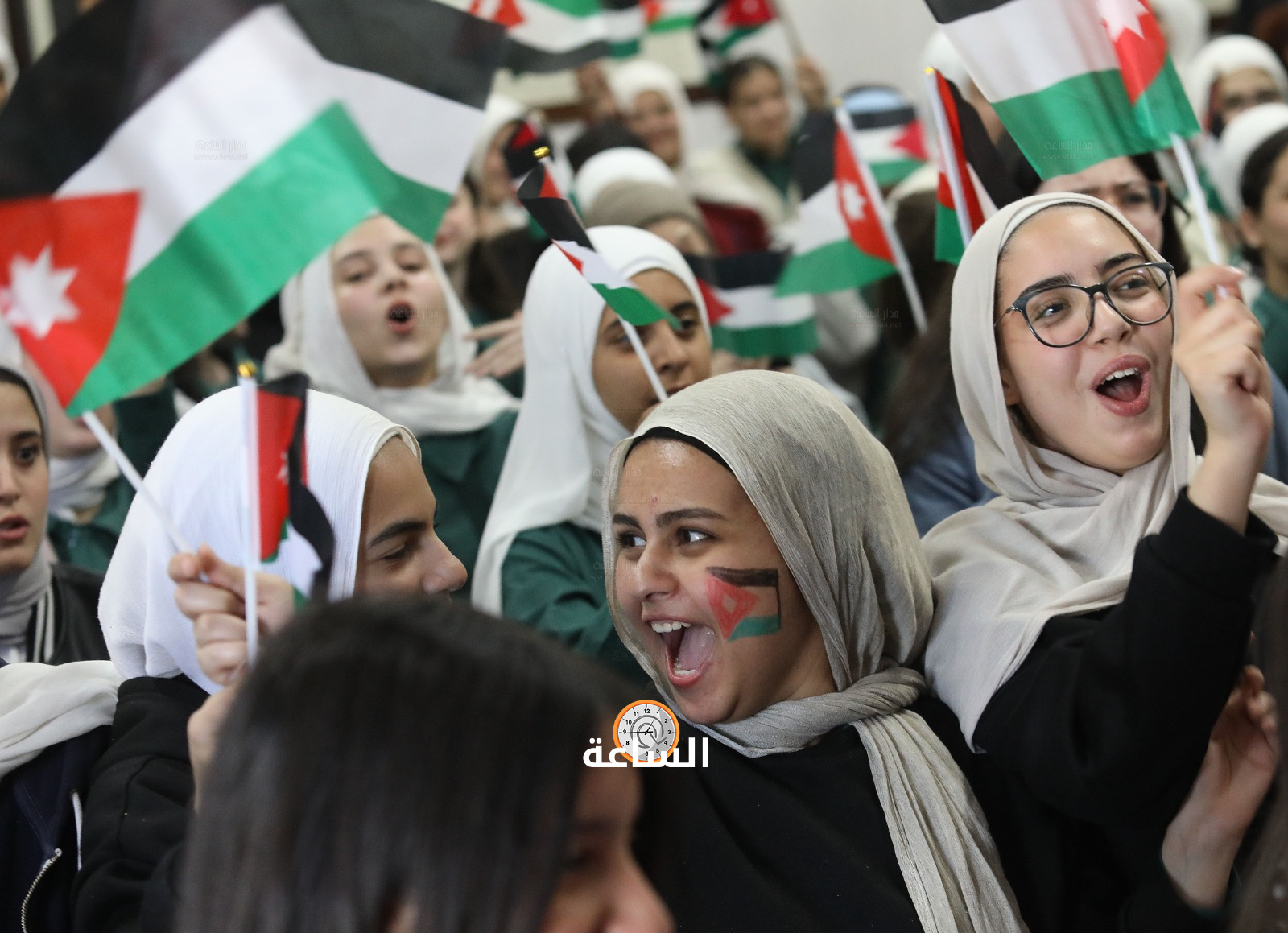 Madar Al-Saa Images 0.5440320380167183