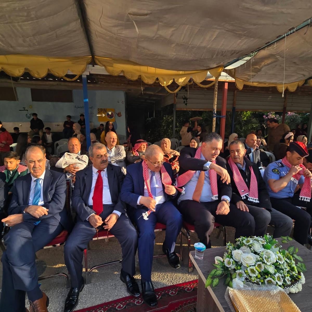 Madar Al-Saa Images 0.36357238351562216