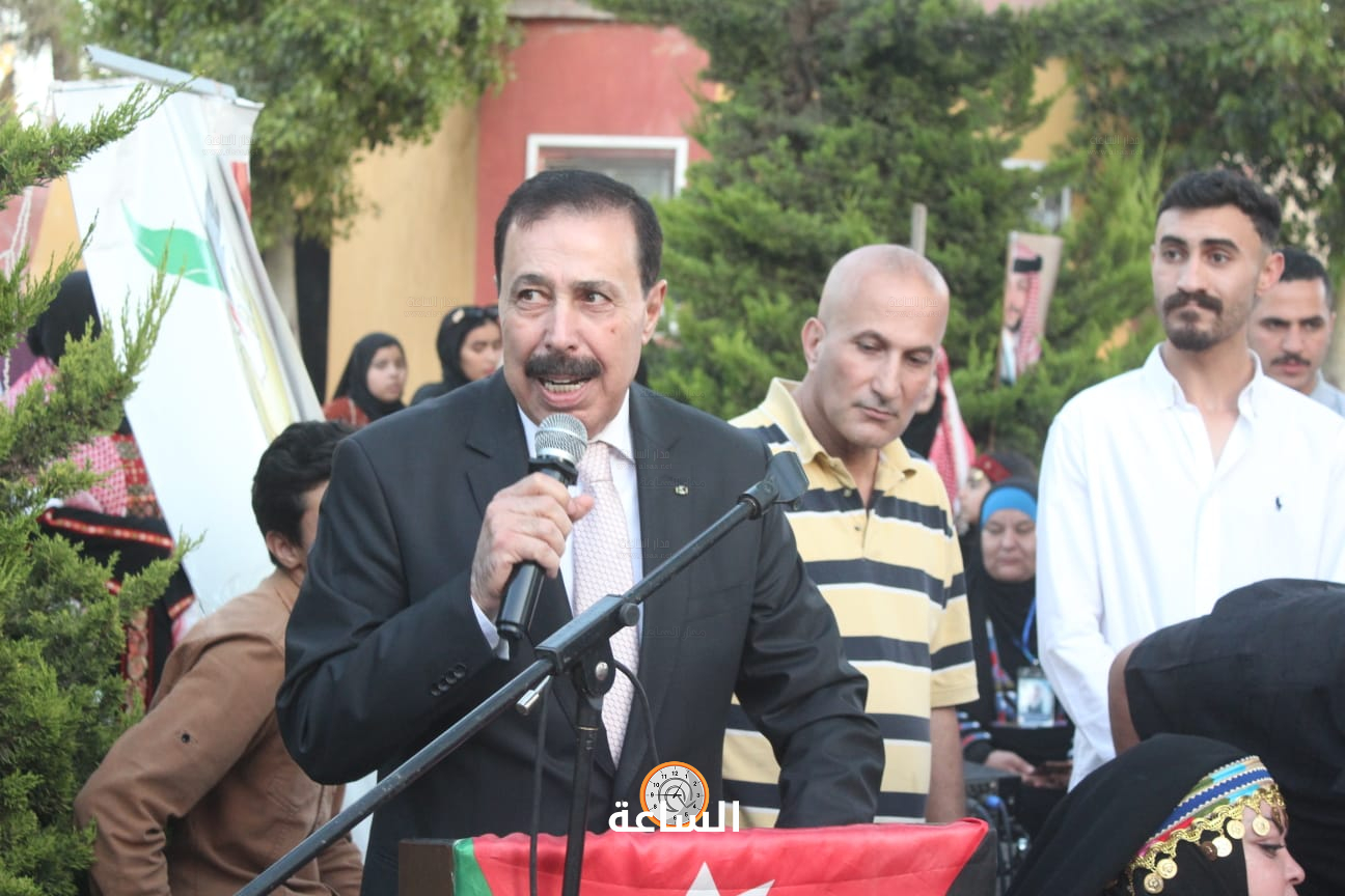 Madar Al-Saa Images 0.16446352713840373