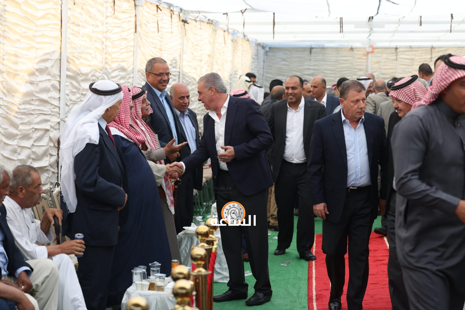 Madar Al-Saa Images 0.3519507329832299