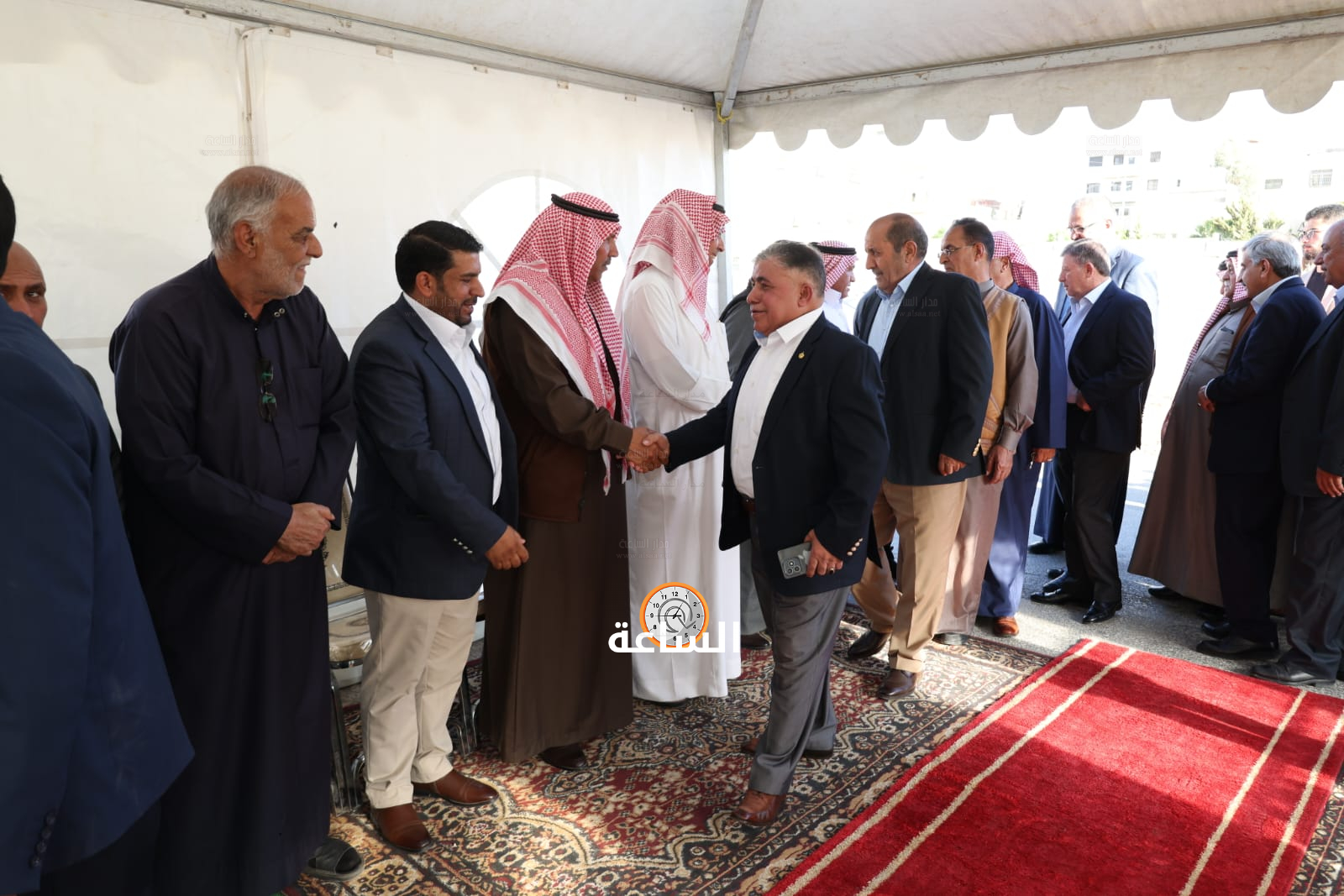 Madar Al-Saa Images 0.37281766496040003