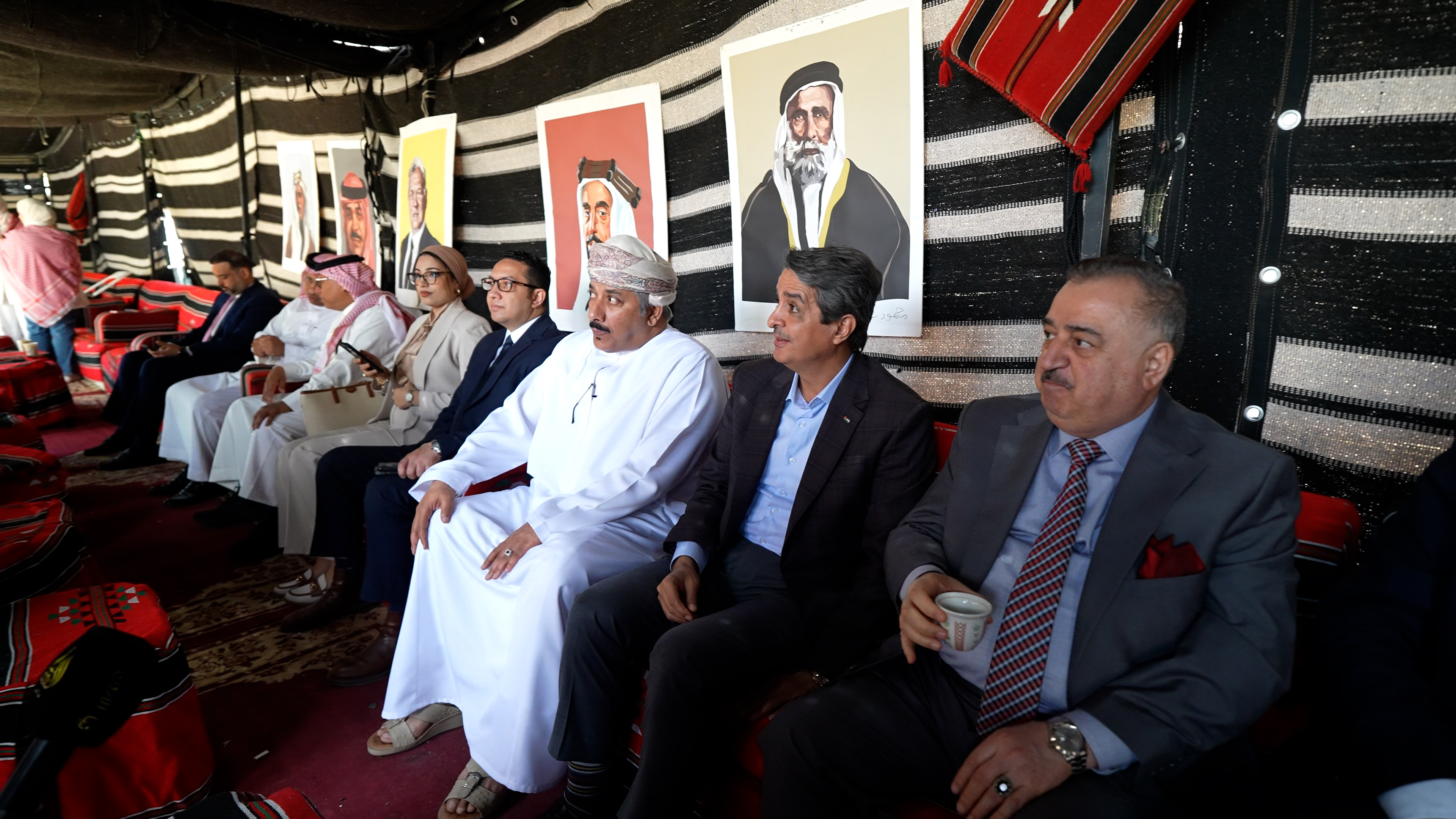 Madar Al-Saa Images 0.20971869156464362