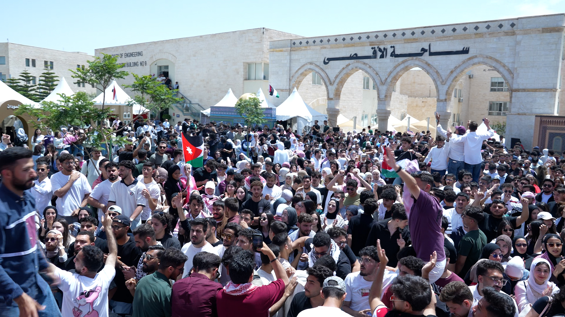Madar Al-Saa Images 0.46256114584671826