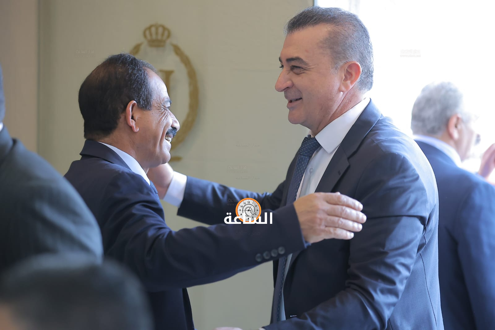 Madar Al-Saa Images 0.903595353397479
