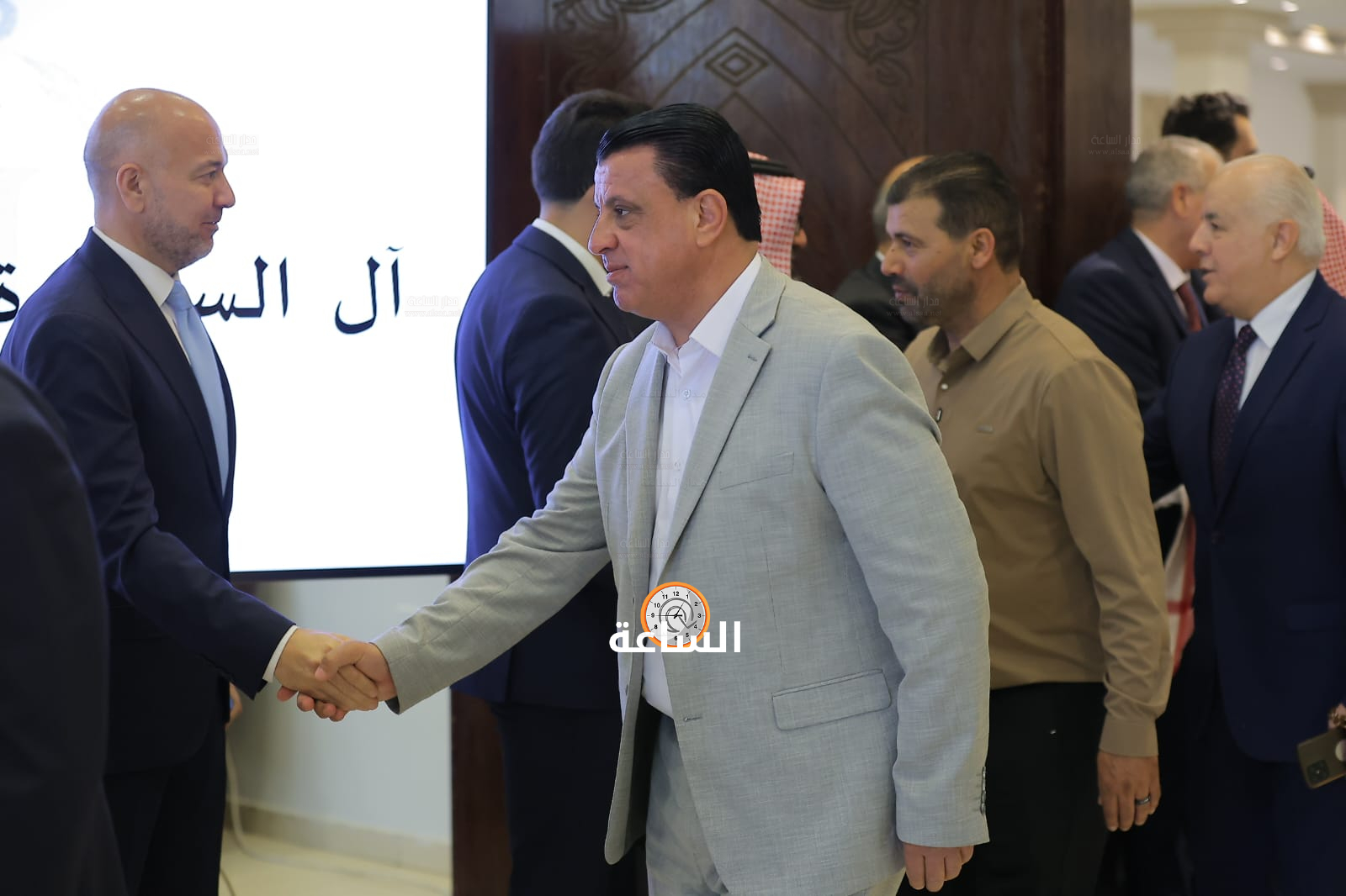Madar Al-Saa Images 0.06271664921927367