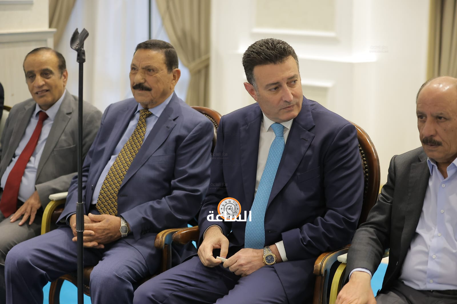 Madar Al-Saa Images 0.4516774377515531
