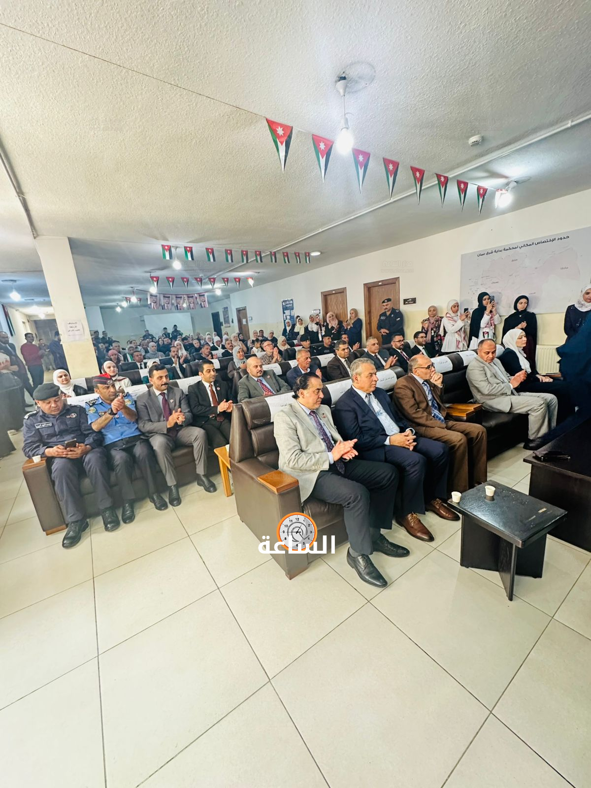 Madar Al-Saa Images 0.4892912764454894