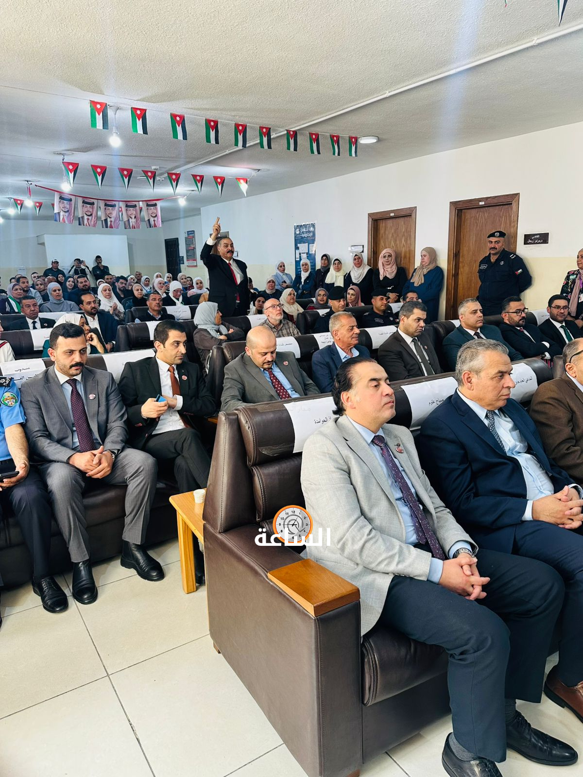 Madar Al-Saa Images 0.5103532154093237