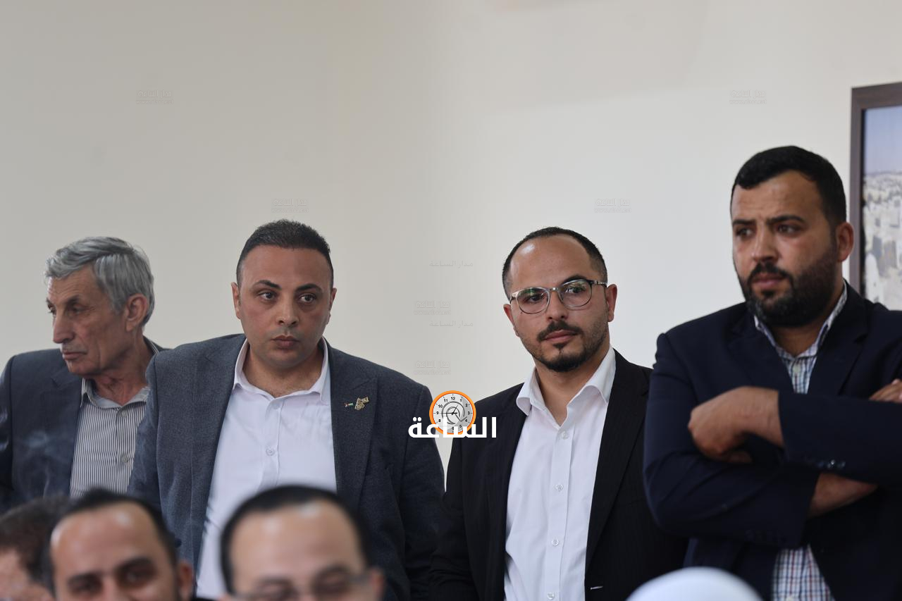 Madar Al-Saa Images 0.7290482820014729