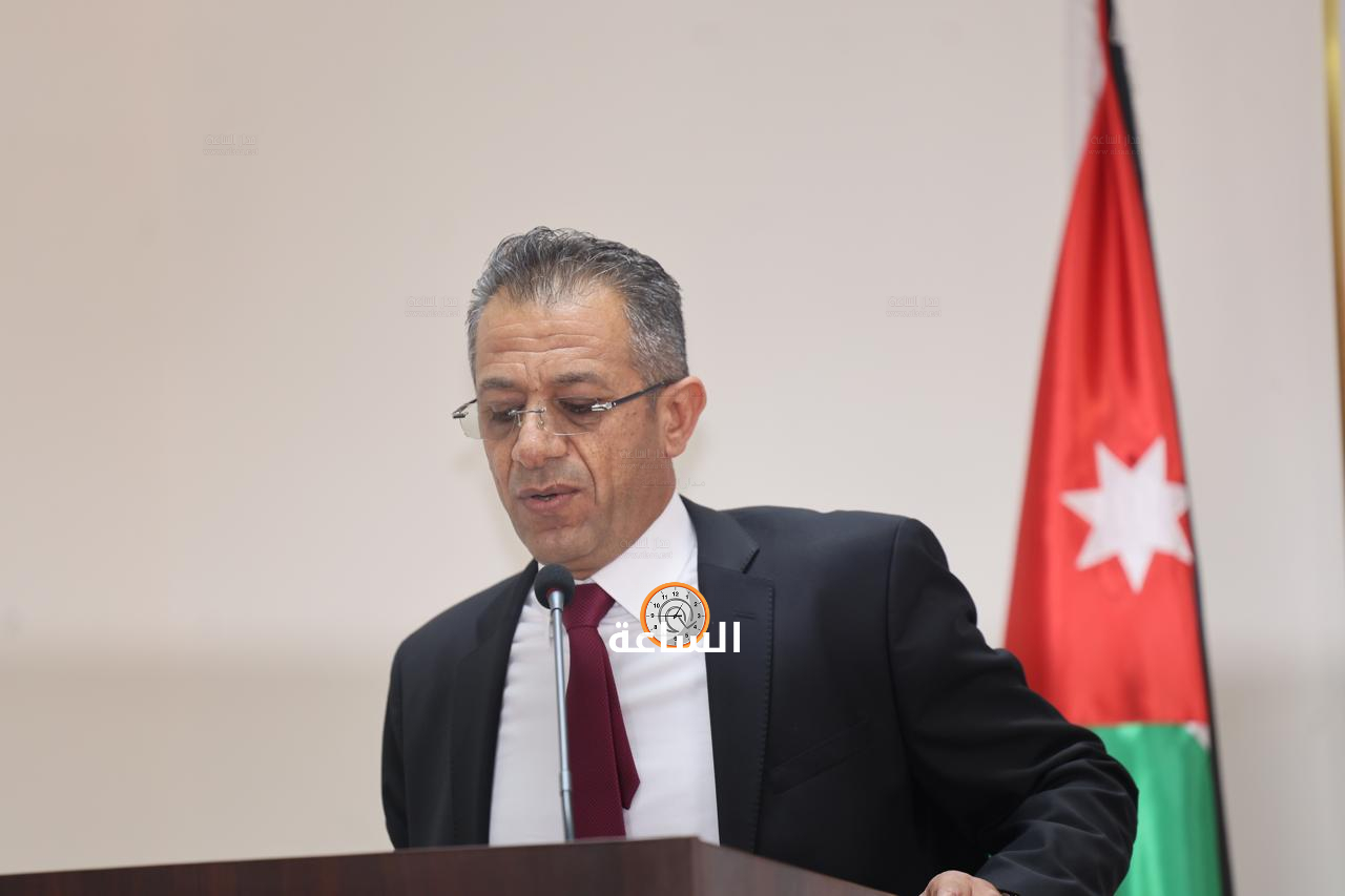 Madar Al-Saa Images 0.6914731215836956