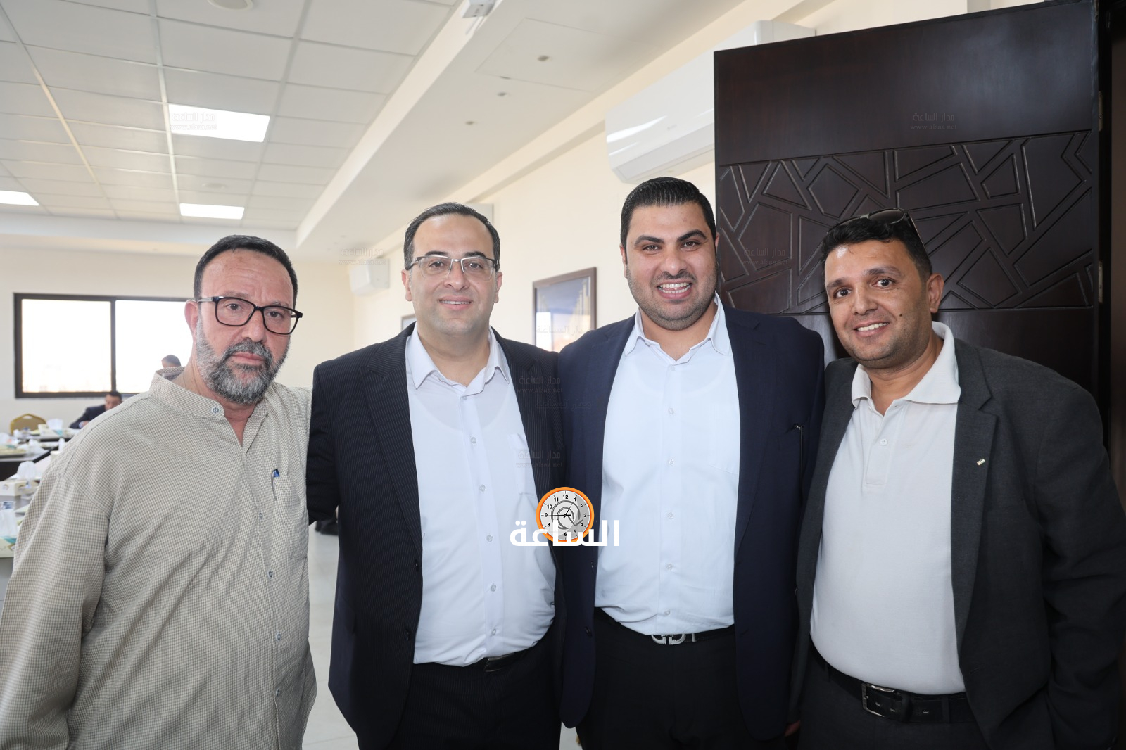 Madar Al-Saa Images 0.32013412250181084