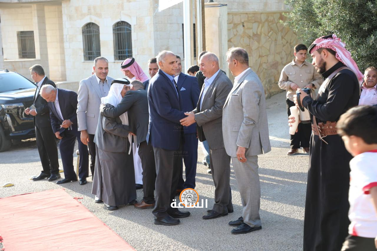 Madar Al-Saa Images 0.9793789515456655