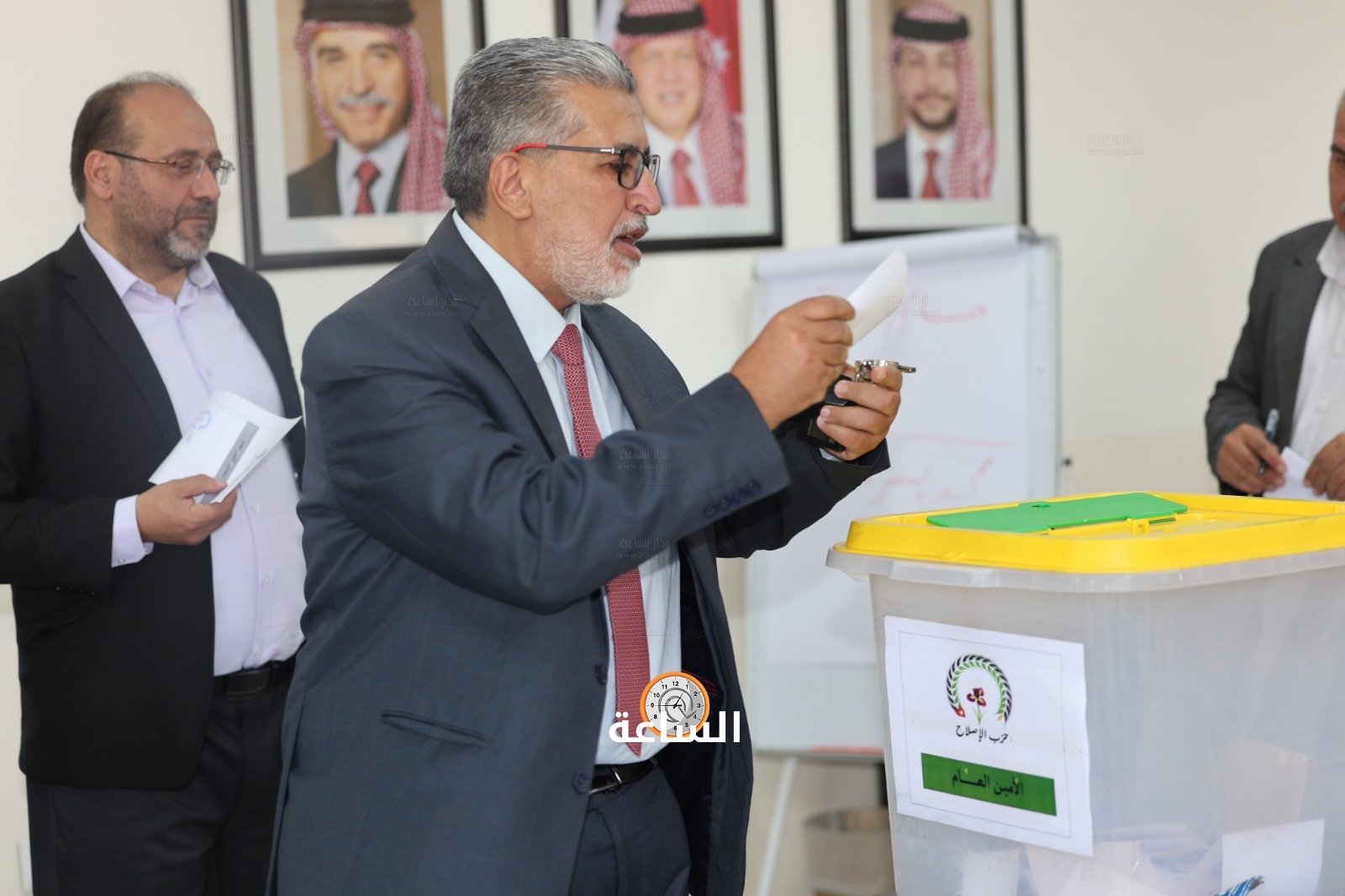 Madar Al-Saa Images 0.33276231008878876