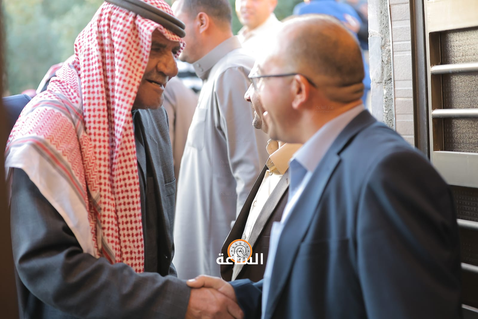 Madar Al-Saa Images 0.8557963050759184