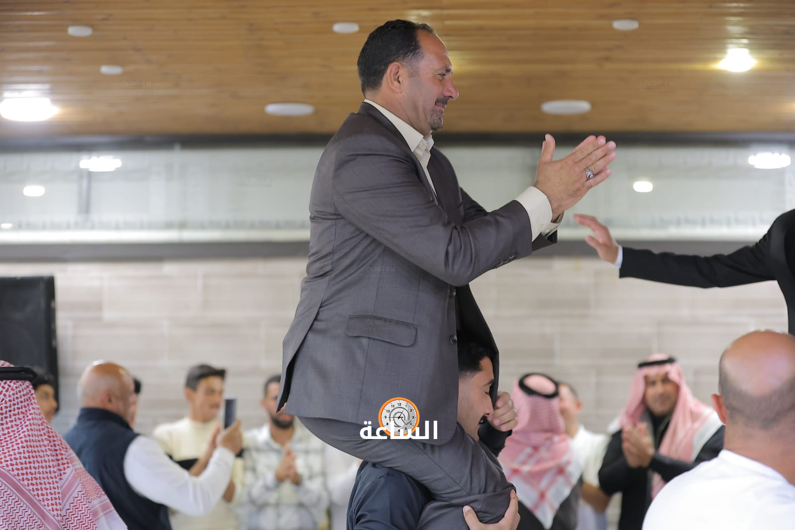 Madar Al-Saa Images 0.7176413425655254