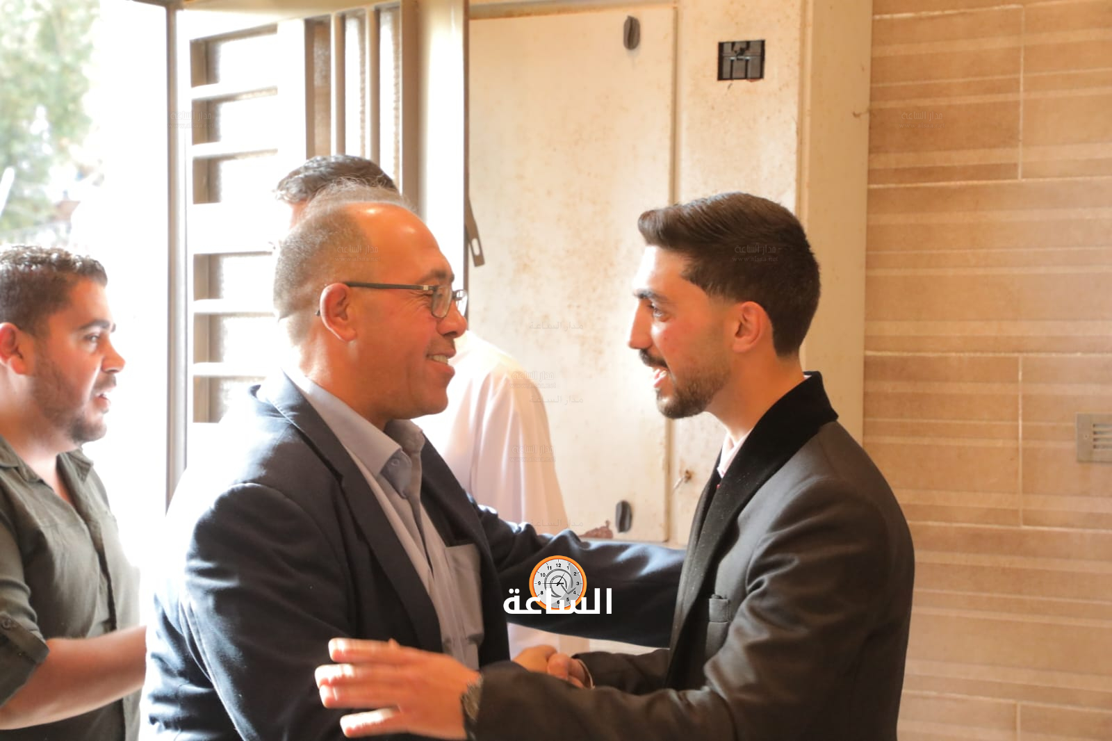 Madar Al-Saa Images 0.7916729529676504