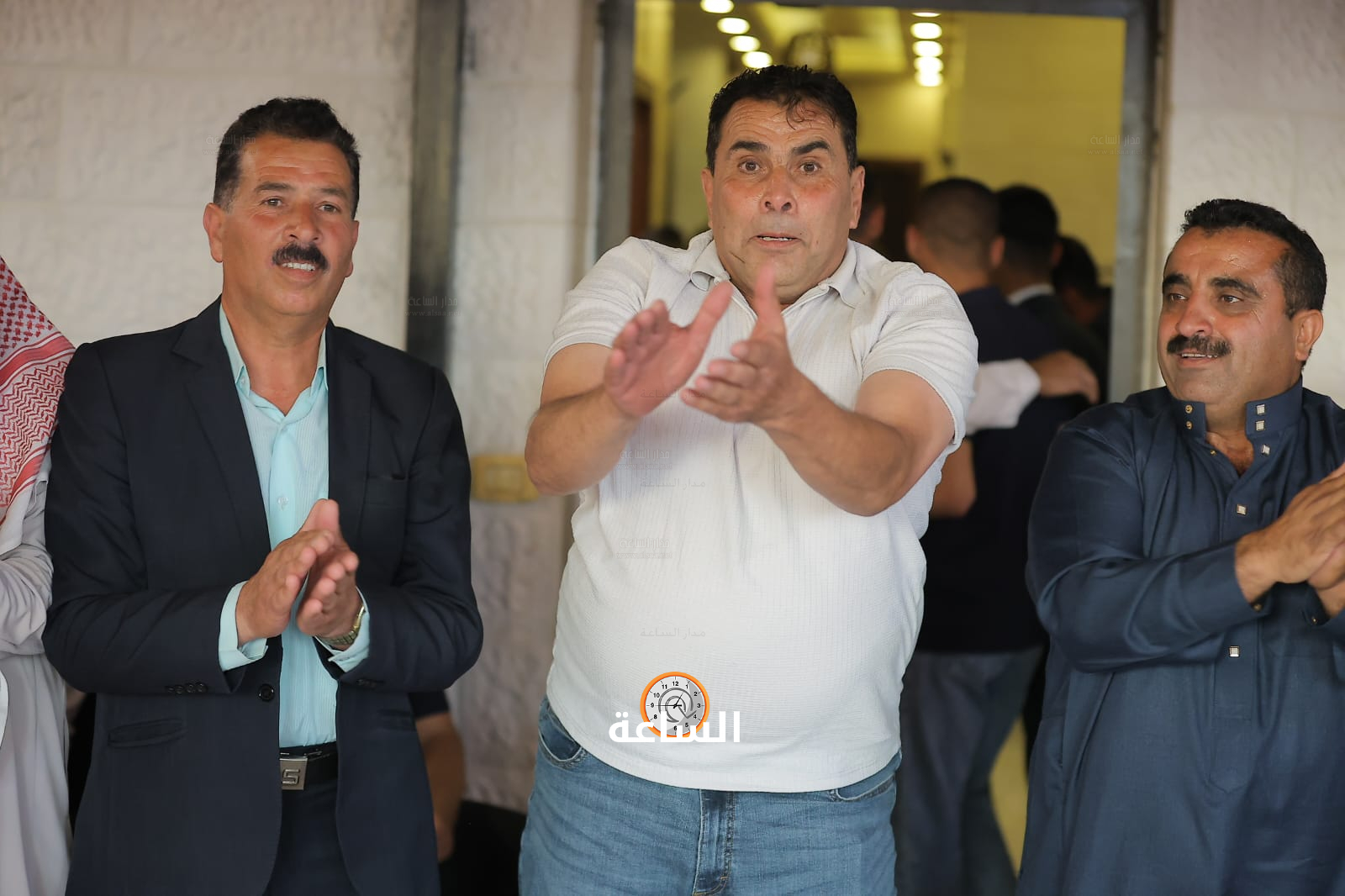Madar Al-Saa Images 0.8798183221383603
