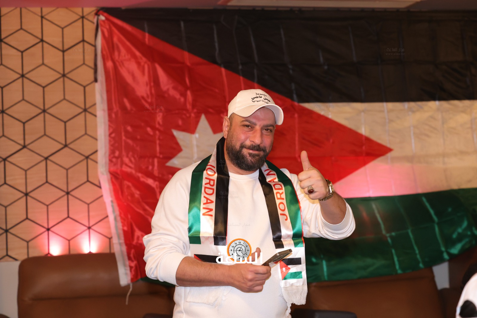 Madar Al-Saa Images 0.8004229696605054