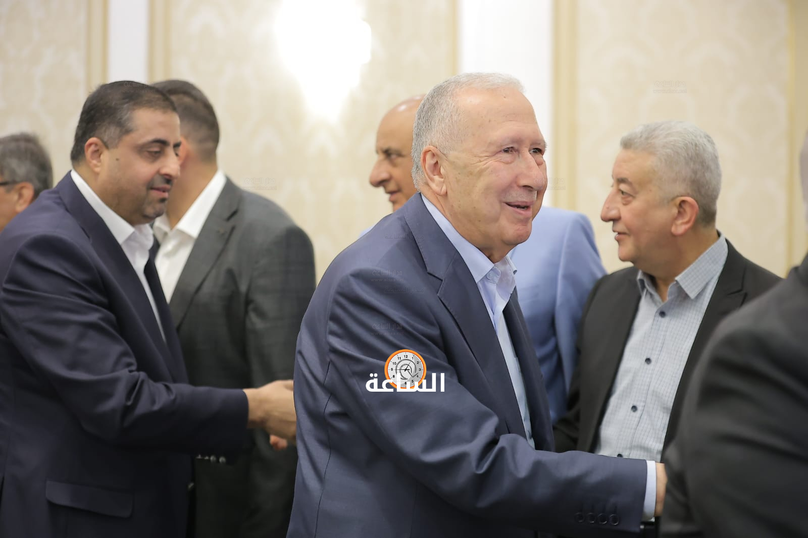 Madar Al-Saa Images 0.51842657426494