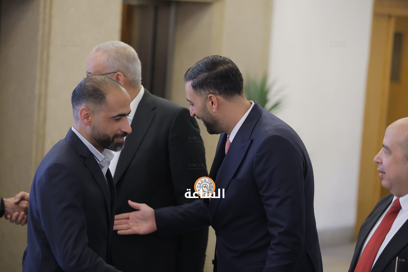 Madar Al-Saa Images 0.5267935642264135