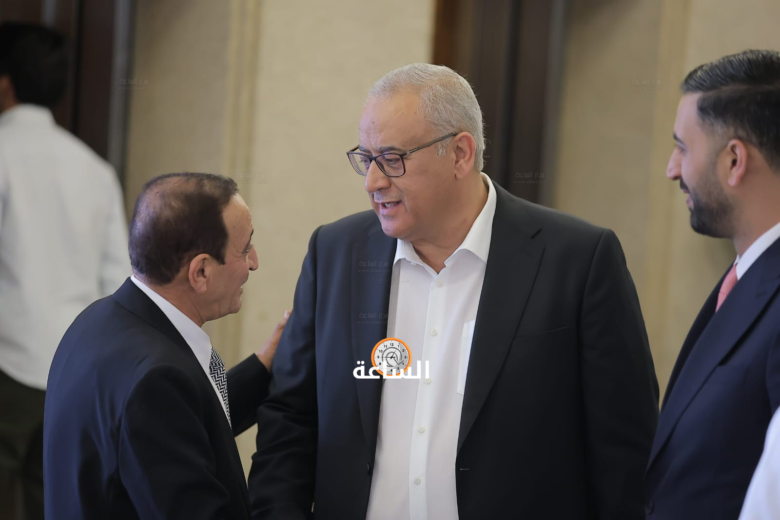 Madar Al-Saa Images 0.3918680584005695