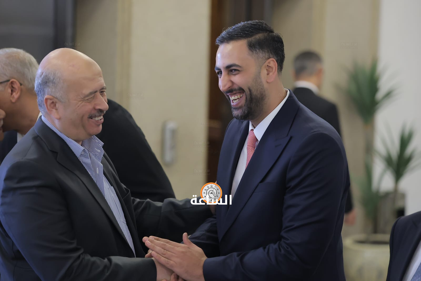 Madar Al-Saa Images 0.1318984036960611