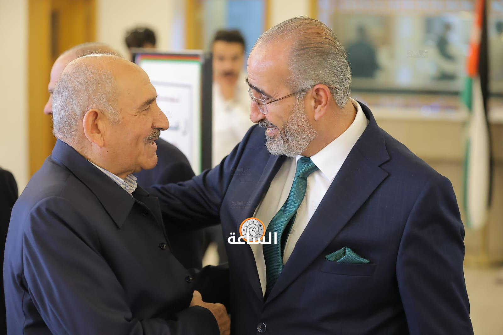Madar Al-Saa Images 0.013111211923986676