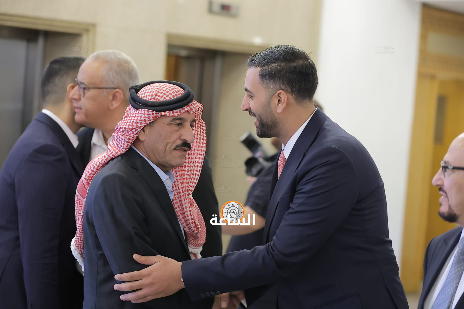 Madar Al-Saa Images 0.6441597565141708
