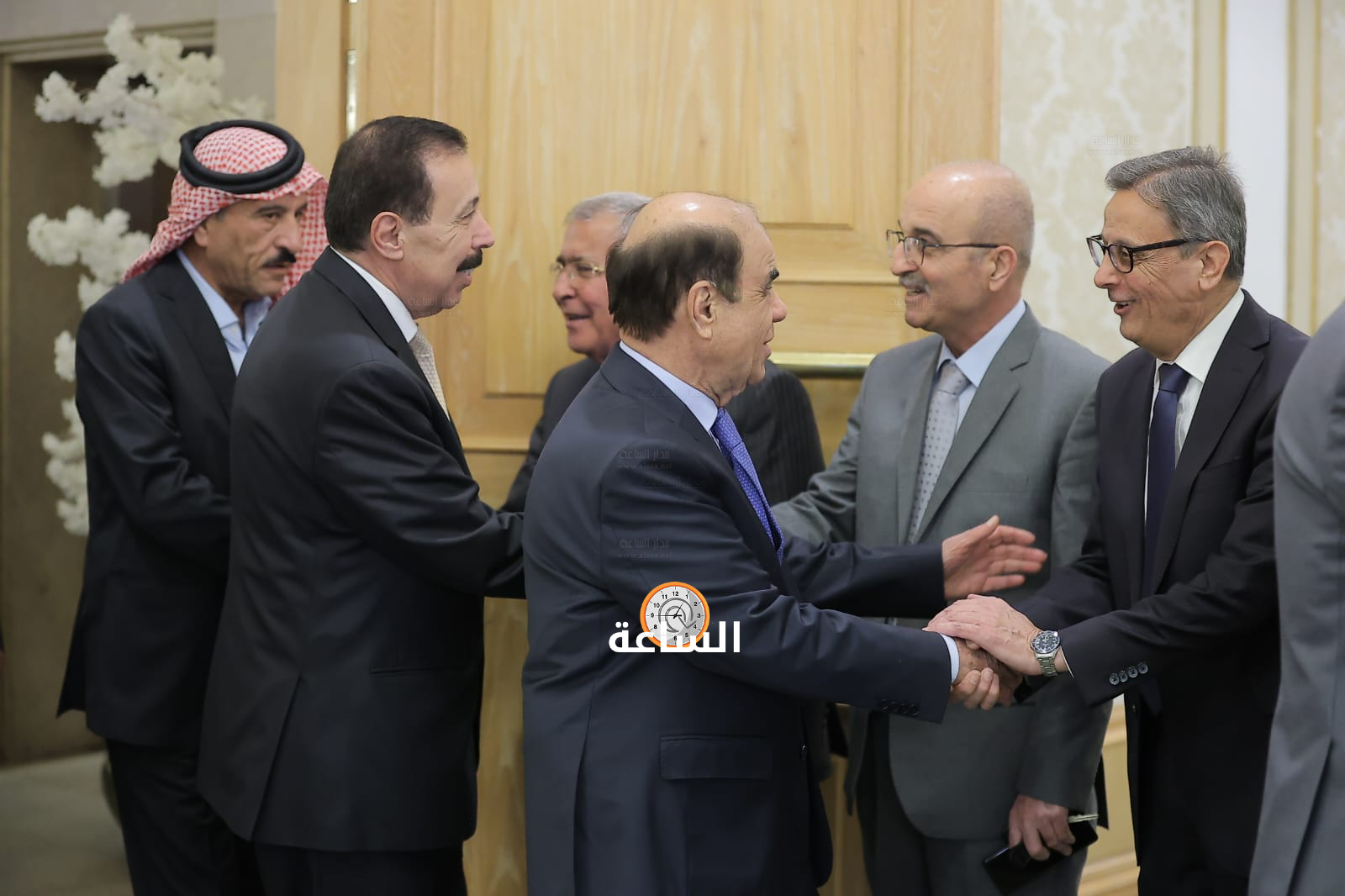 Madar Al-Saa Images 0.4824964092145497