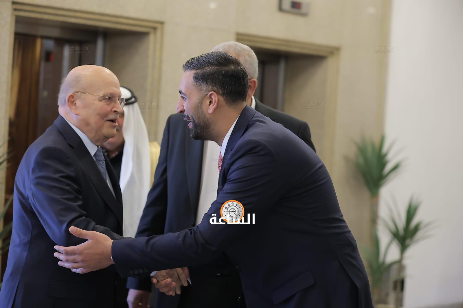 Madar Al-Saa Images 0.7991587041032386