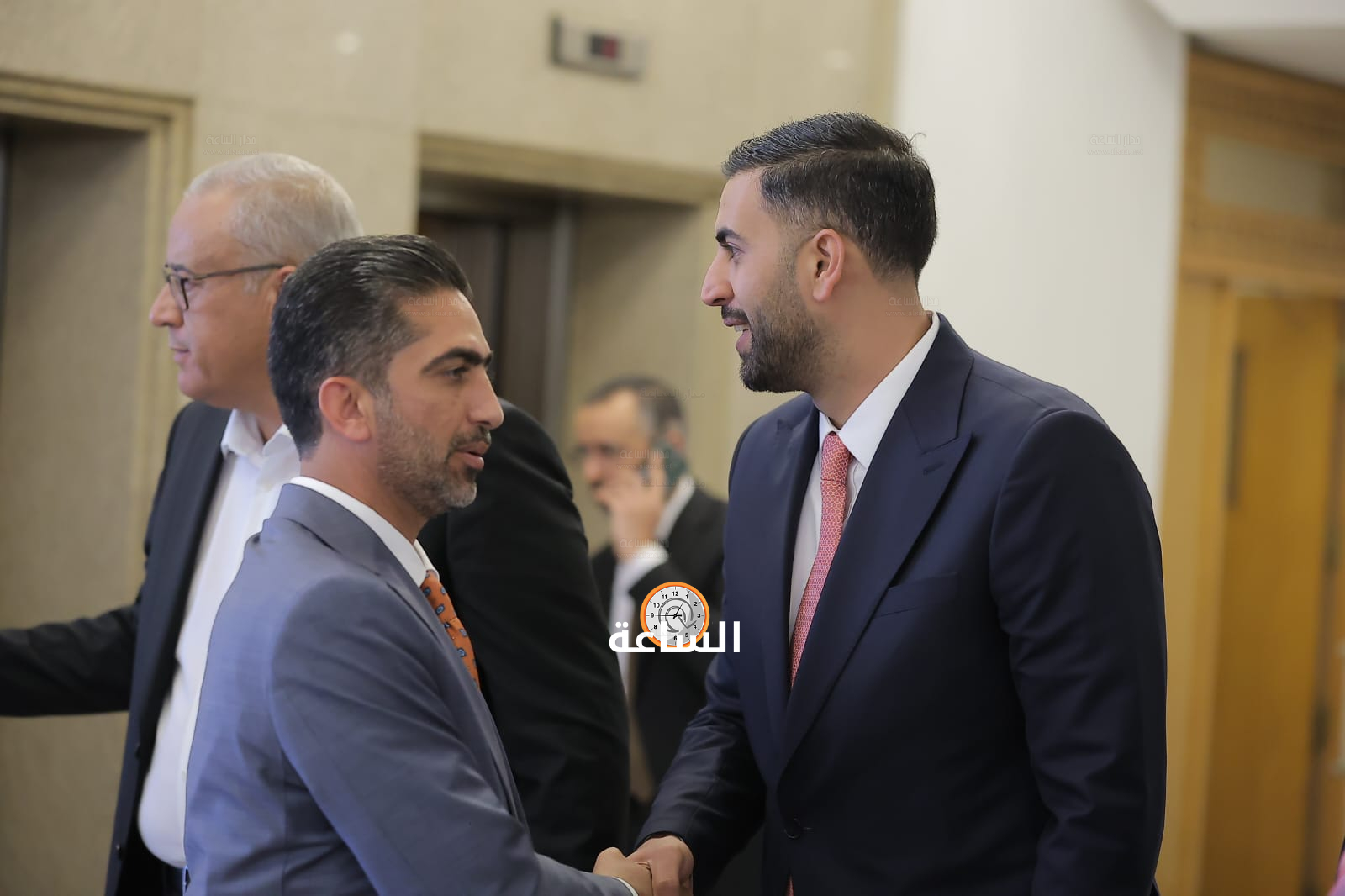 Madar Al-Saa Images 0.9464393616494181
