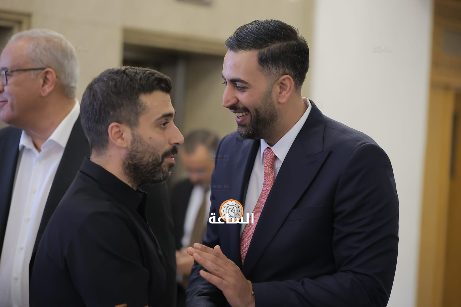 Madar Al-Saa Images 0.7149573005048928