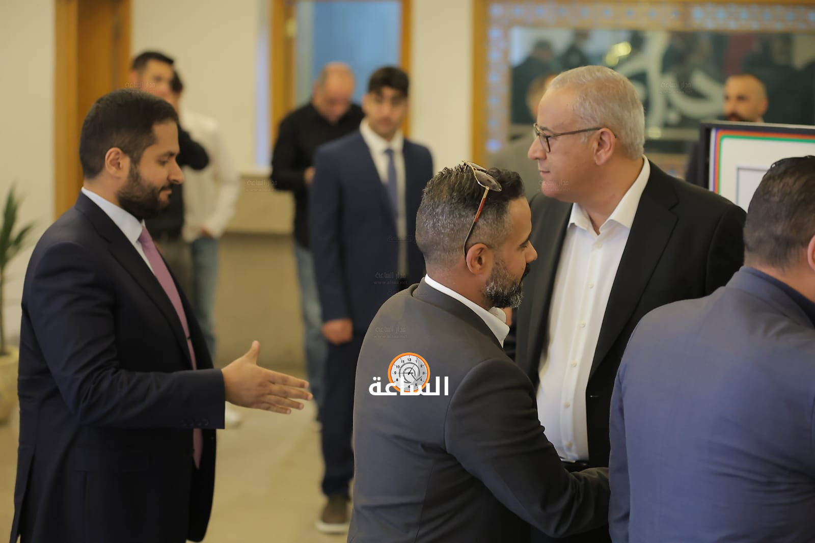 Madar Al-Saa Images 0.47665560966337106