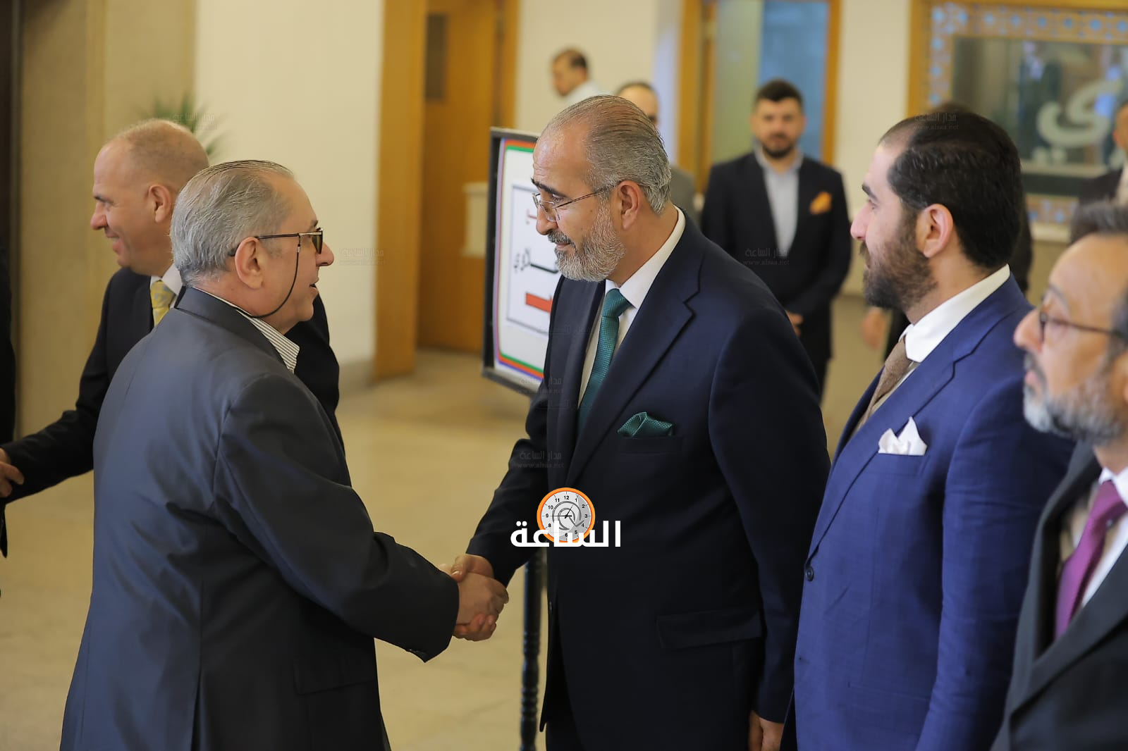 Madar Al-Saa Images 0.11397246130522831